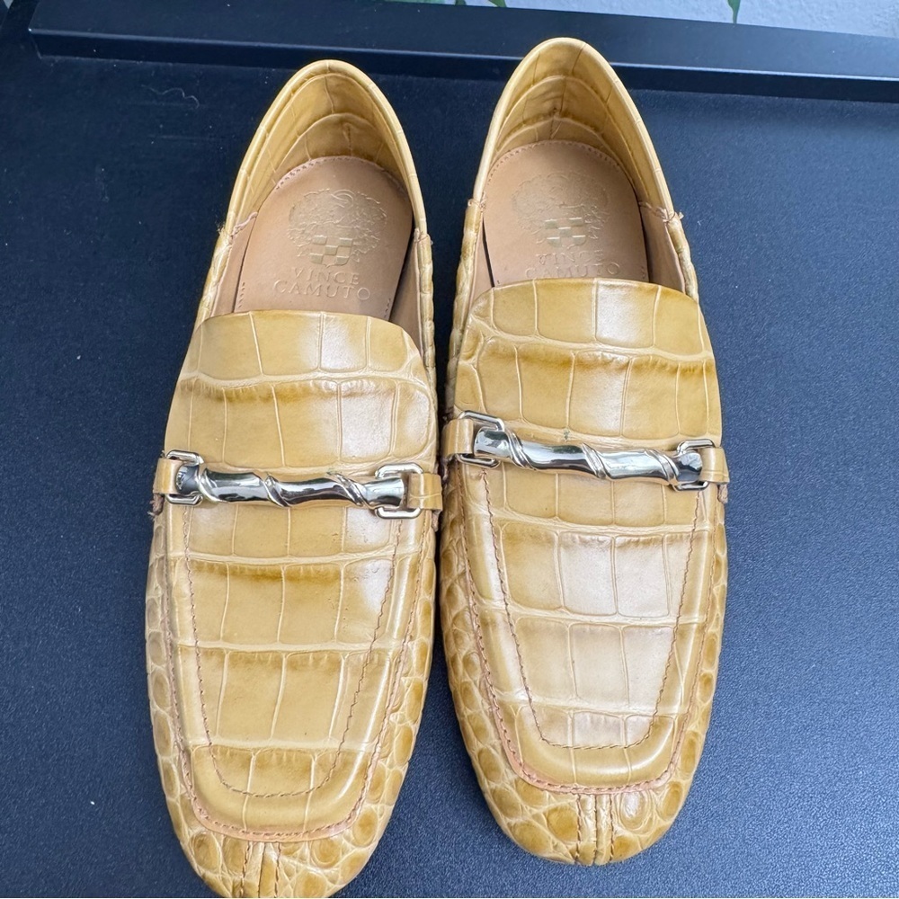 Vince Camuto Perenna Croc Embossed Leather Loafers Brown Tan Women's 5.5